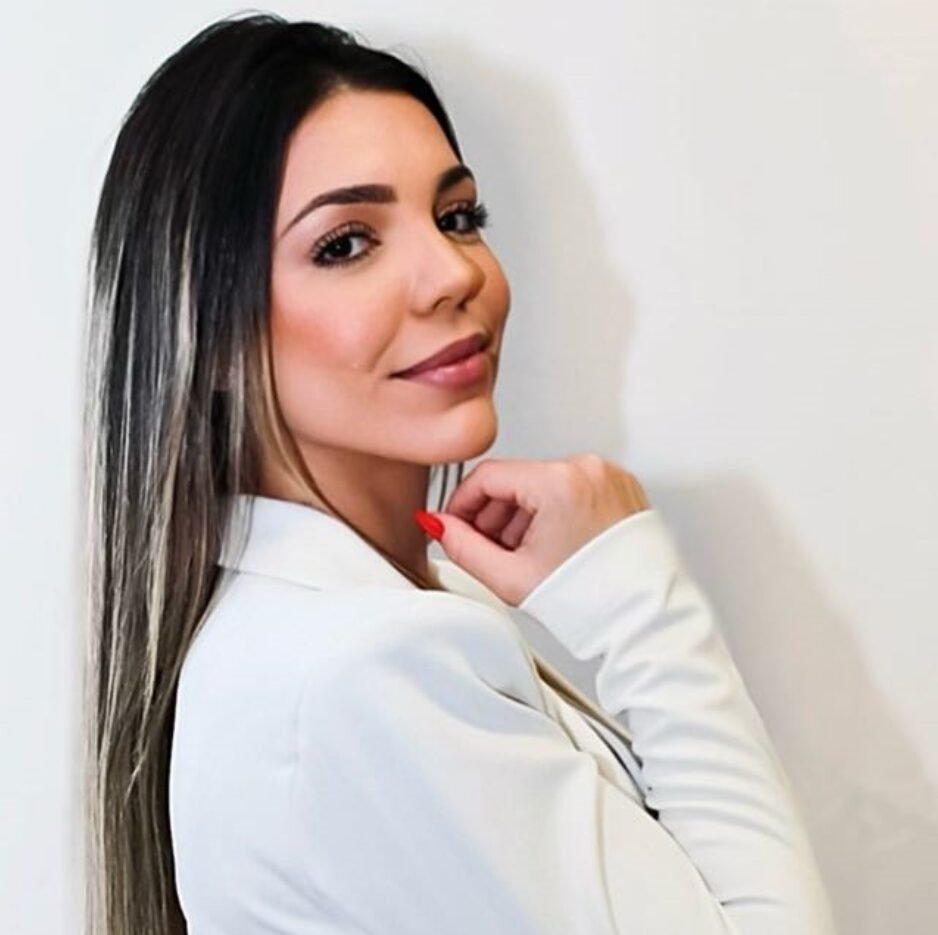 Dra. Fernanda Marques